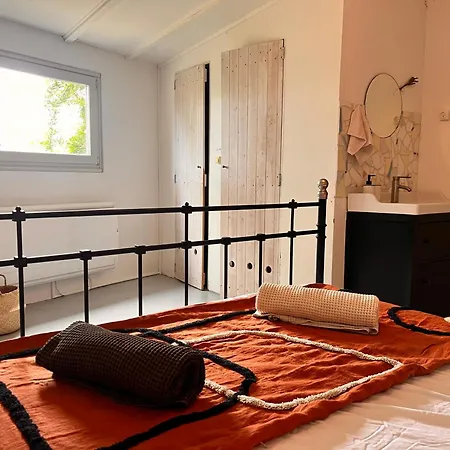 Holiday home Maison Ardechoise Au Calme Avec Vue Et Piscine Dunieres-sur-Eyrieux